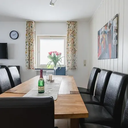 On The Sunny Slope Modern Retreat Niedersalwey