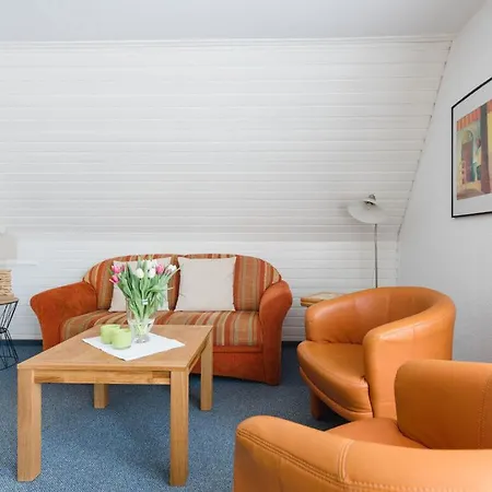 On The Sunny Slope Modern Retreat Niedersalwey