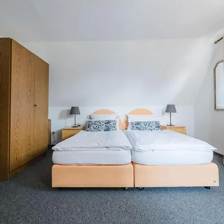 Prázdninový dům On The Sunny Slope Modern Retreat Niedersalwey