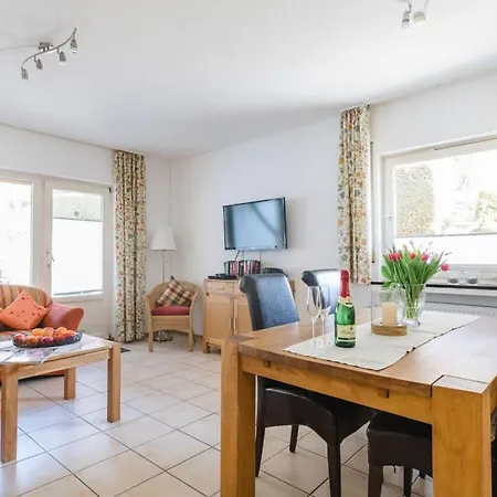 Prázdninový dům On The Sunny Slope Modern Retreat *