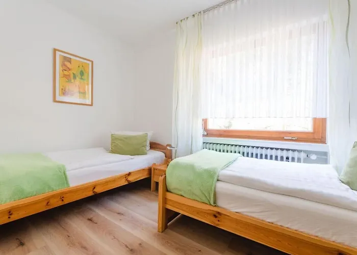 On The Sunny Slope Modern Retreat 度假居 Niedersalwey