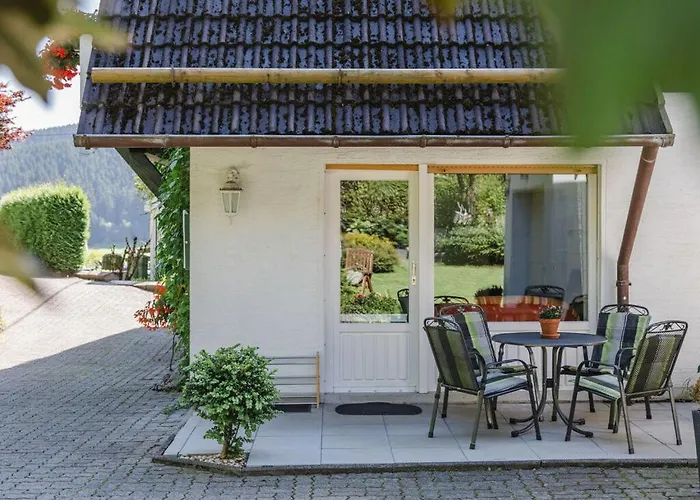 On The Sunny Slope Modern Retreat 度假居 *