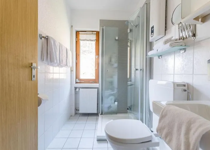 On The Sunny Slope Modern Retreat 度假居 *